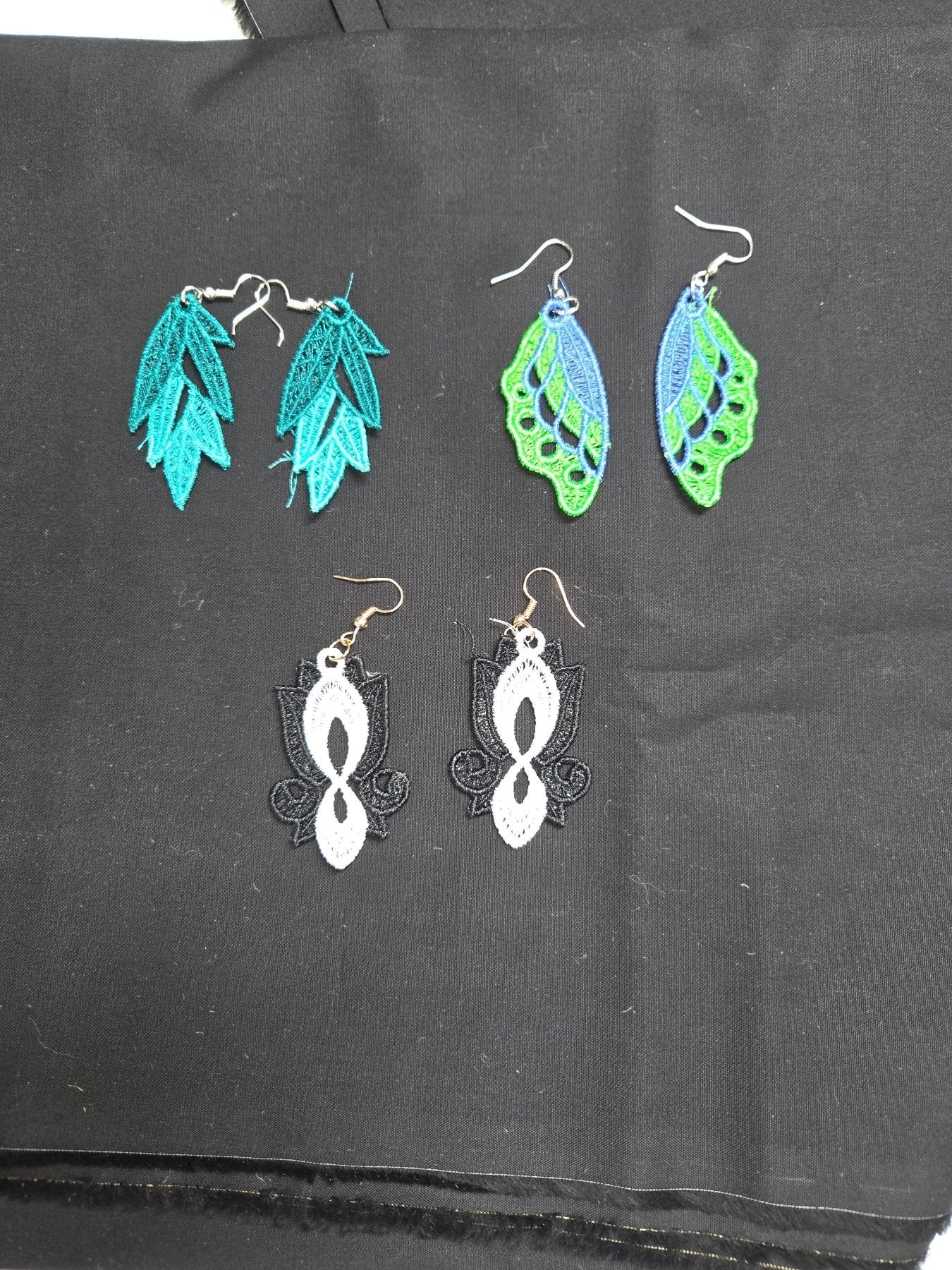 Accessorizing with Embroidered Flourish Lace Earrings Class