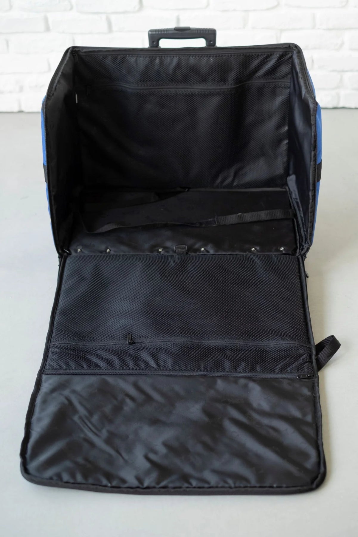 Bluefig TB23 Wheeled Sewing Machine Carrier Red