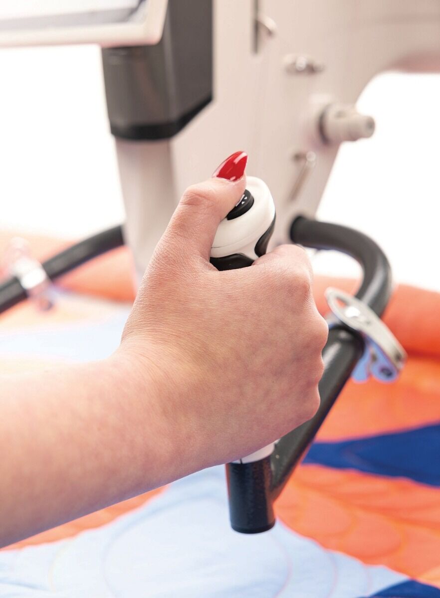 Grace Q'nique 21X Elite Longarm Quilting Machine