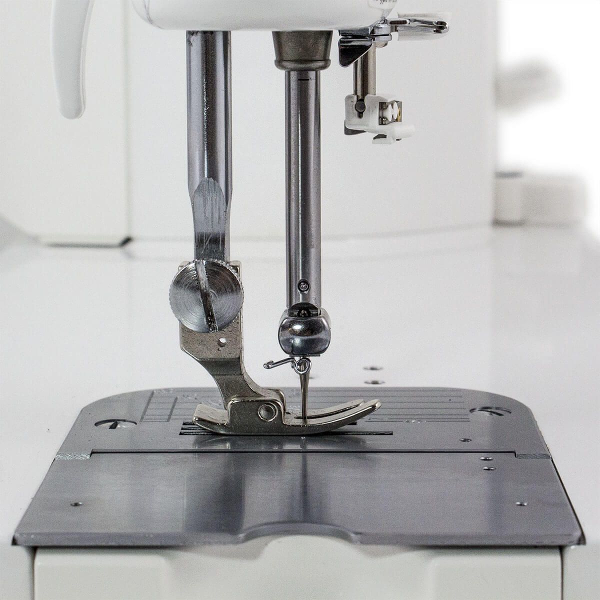 Juki TL-2000QI High Speed Sewing & Quilting Machine