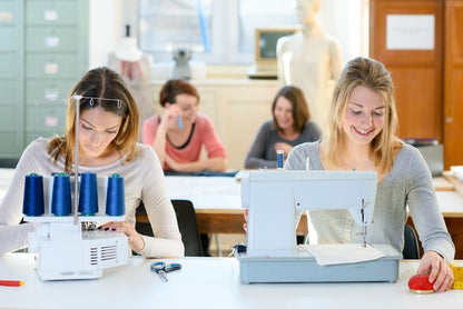 Learn to Use Your Sewing Machine with a Touch Screen Class