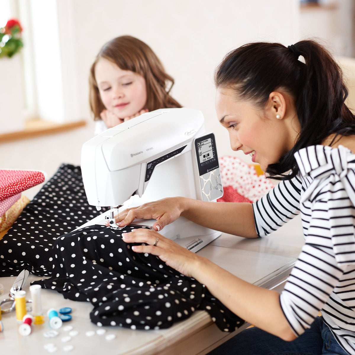 Husqvarna Viking Opal 690Q sewing and quilting machine