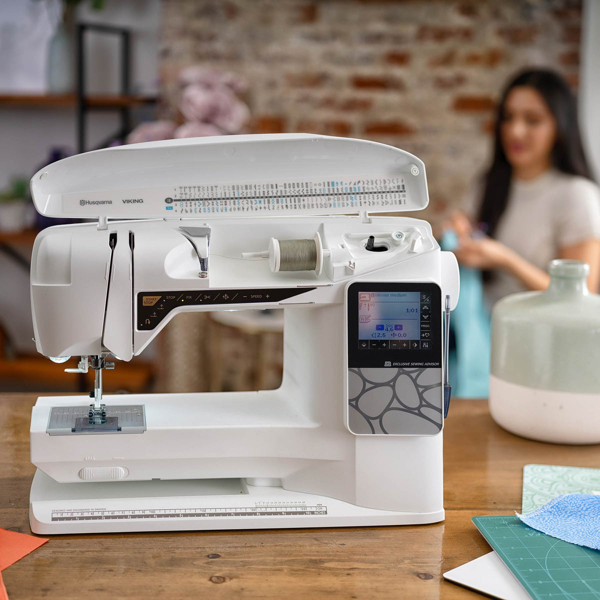 Viking Opal 690Q Sewing & Quilting Machine