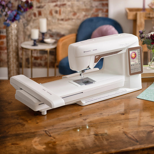 Viking Designer Topaz 40 Sewing, Quilting and Embroidery Machine