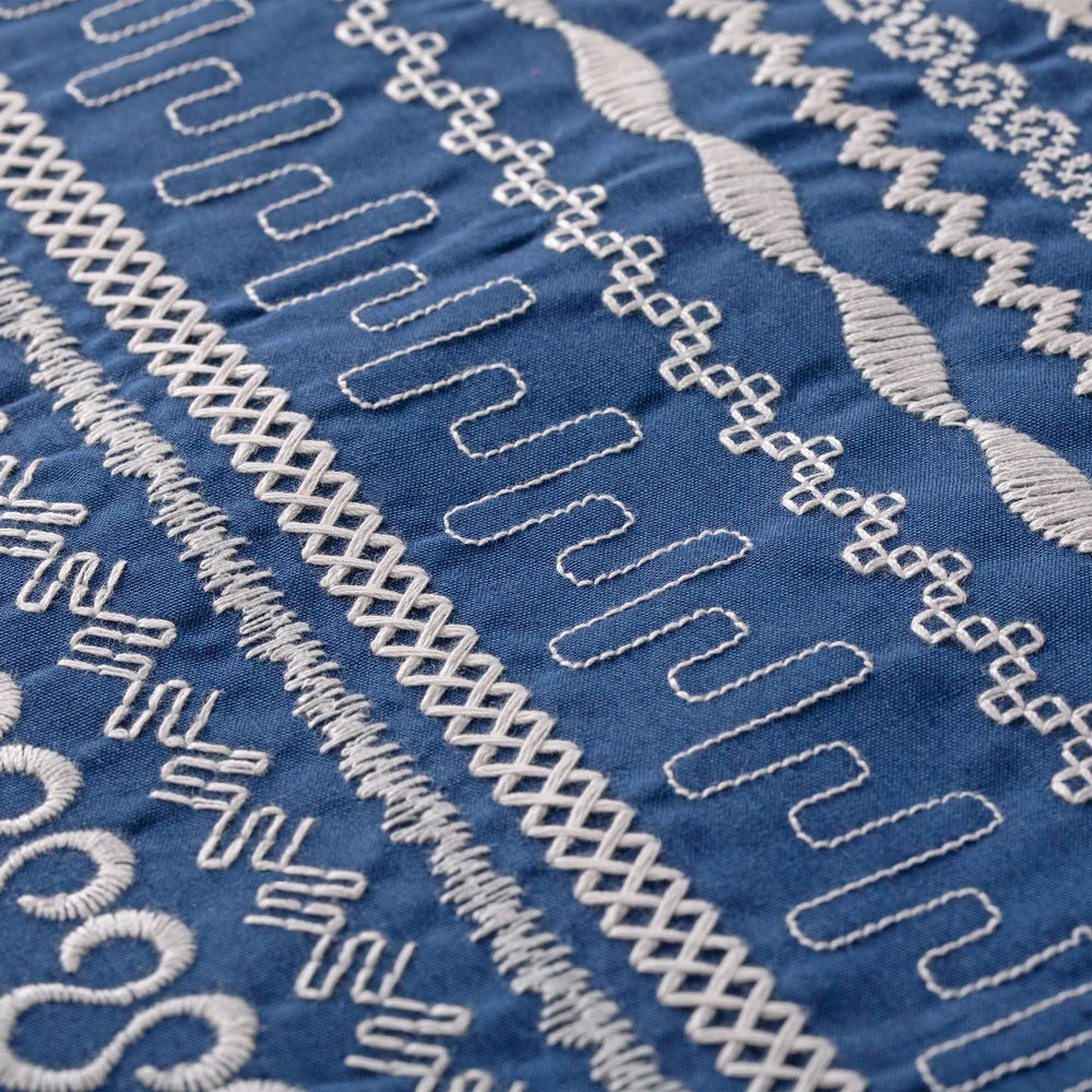 Pfaff Expression 710 SE Sewing & Quilting Machine (Re-Certified)