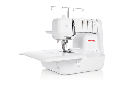 Bernina L 660 atelier table