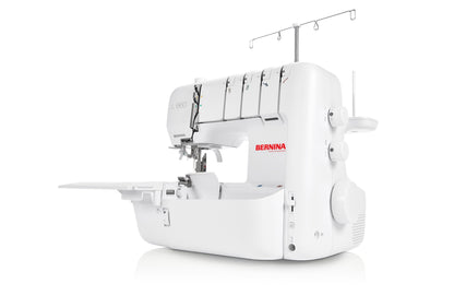 Bernina L 660 dynamic right table