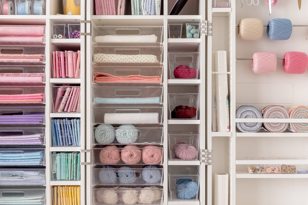 DreamBox XL Plus tote and shelf detail