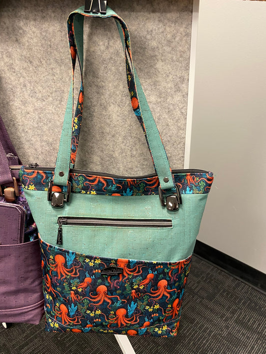 Lady Denali Purse Class