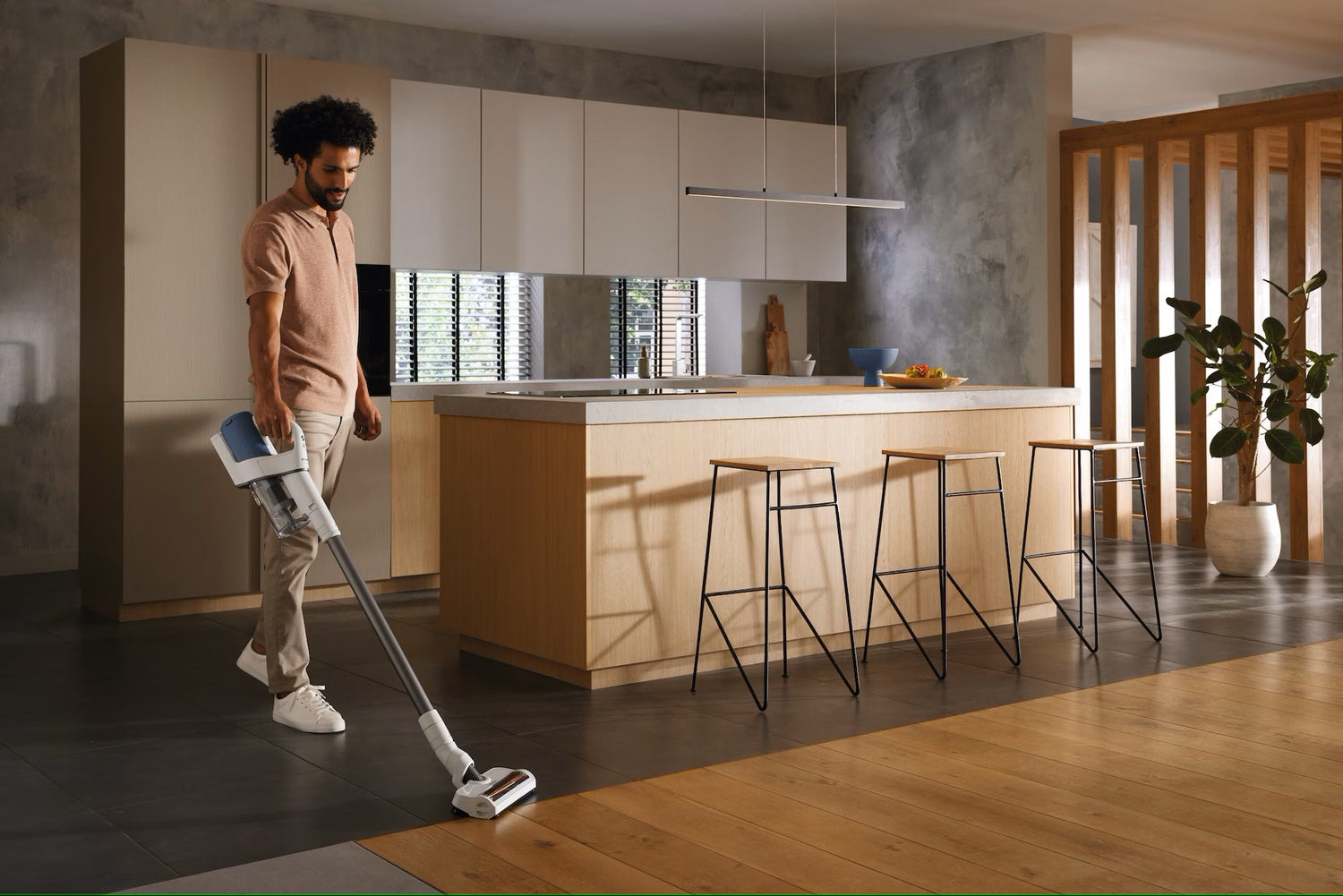 Strong handheld vacuum for home use
