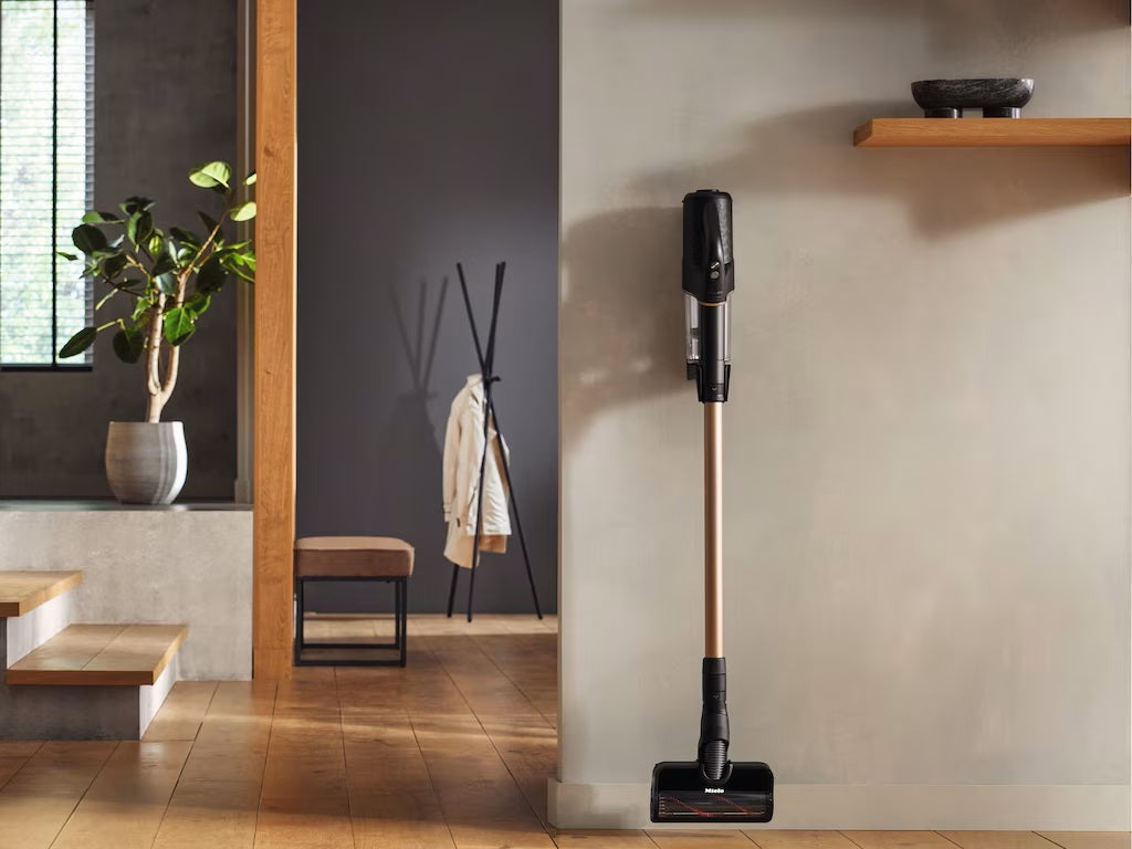 Miele handheld rechargeable vacuum with wall mount for home