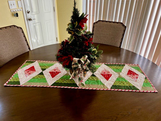 Aztec Diamond Table Runner Class