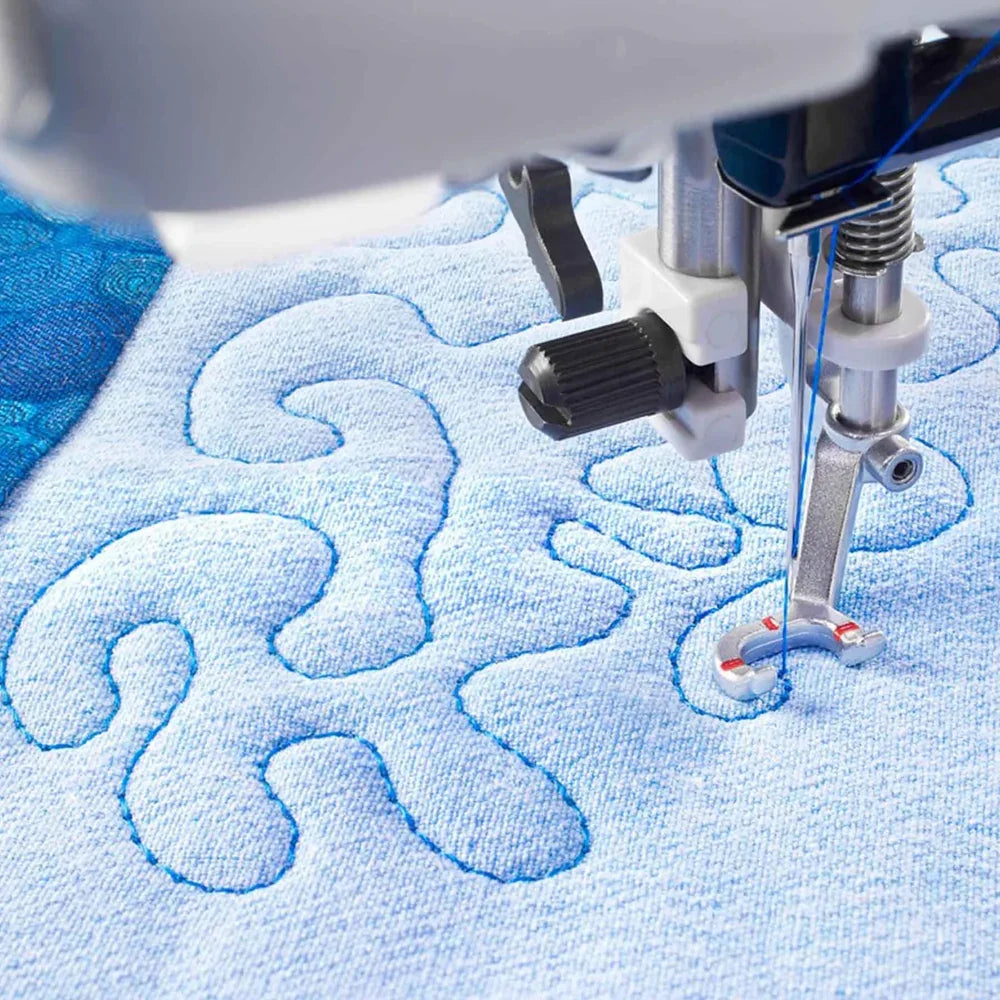 PFAFF - Passport 2.0 Sewing Machine (Re-Certified)