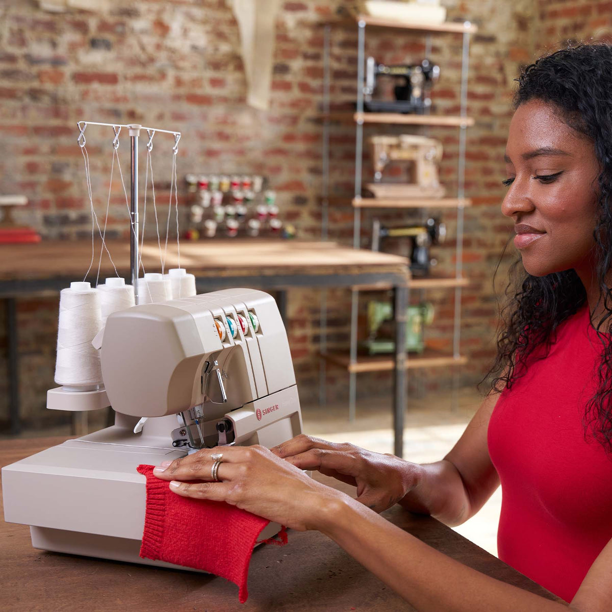 Singer Heavy Duty 0420 Beige Serger