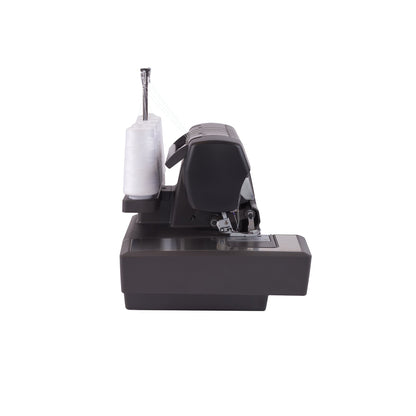 Singer HD0460 serger side view with a white thread cone on the stand, the presser foot and the free arm