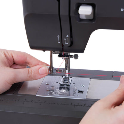 Needle threader on the Singer Heavy Duty 4532 pulled down to thread the needle