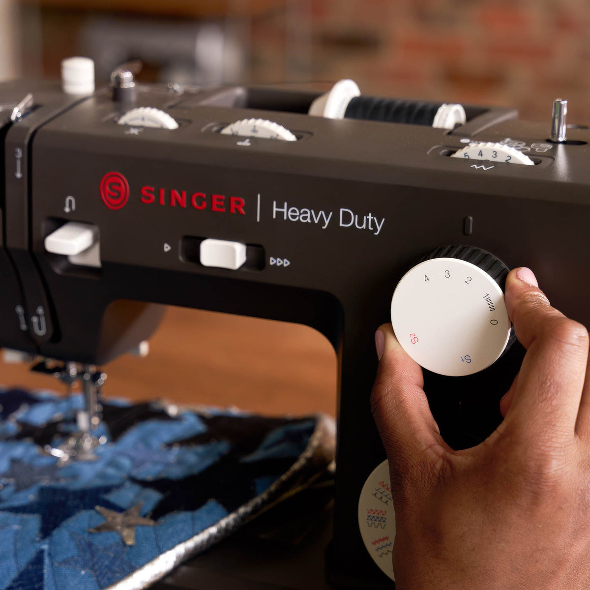 Singer Heavy Duty 4532 Next Evolution Charcoal Sewing Machine