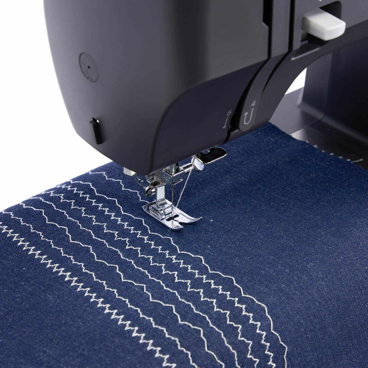 Singer Heavy Duty 4532 Next Evolution Charcoal Sewing Machine