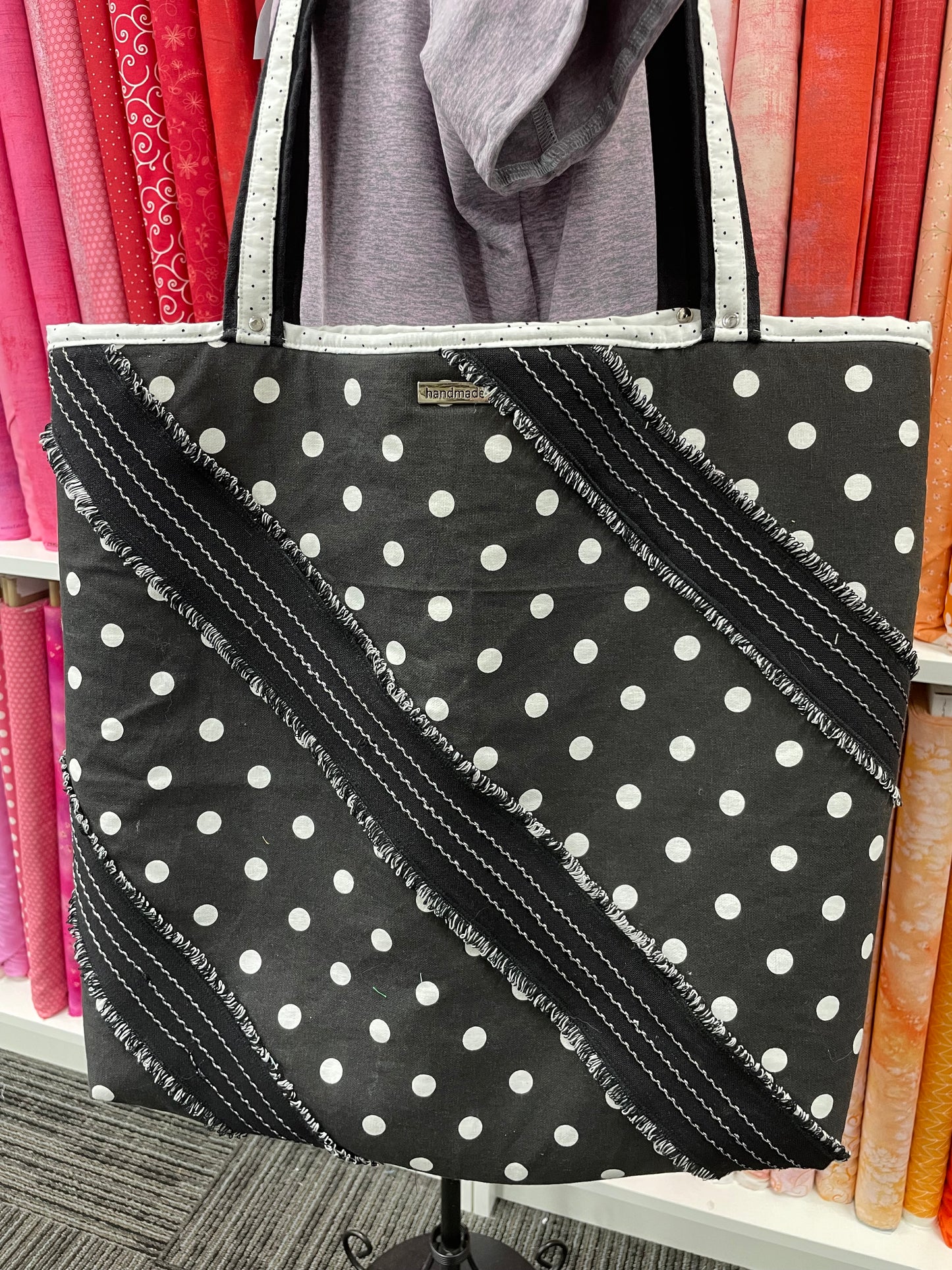 Trendy Fringe Serger Tote Class
