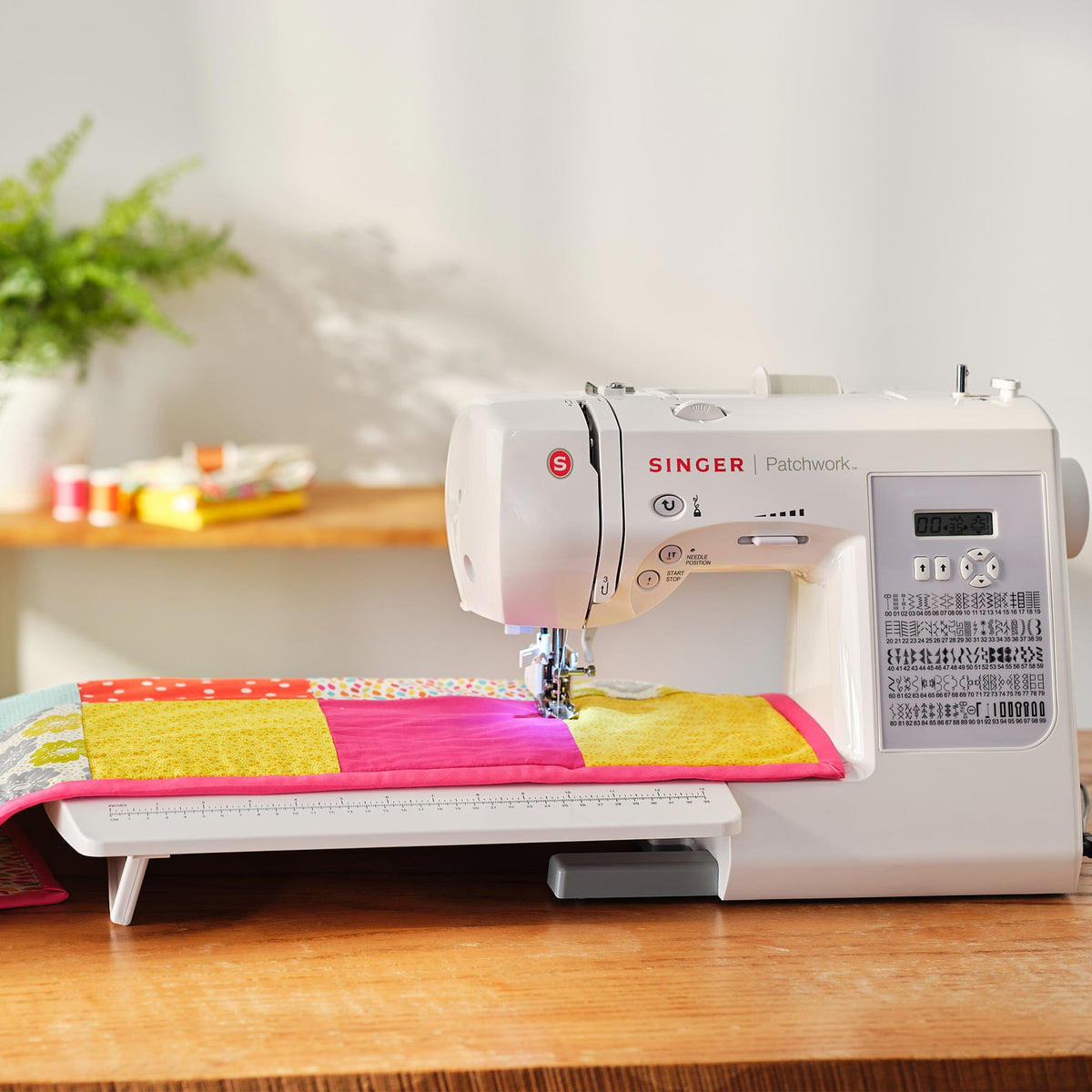 Singer Patchwork 7285Q Sewing & Quilting Machine
