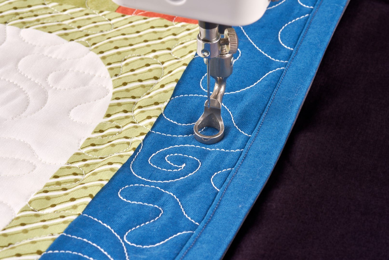 Baby Lock Gallant Longarm Quilting Machine with 8-Foot Villa Frame