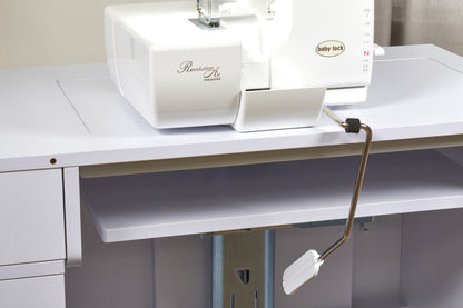 Baby Lock Serenity serger hands-free knee lift