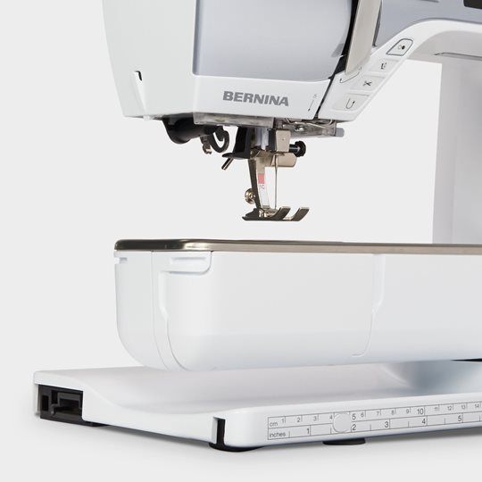 Bernina 535 Sewing & Quilting Machine