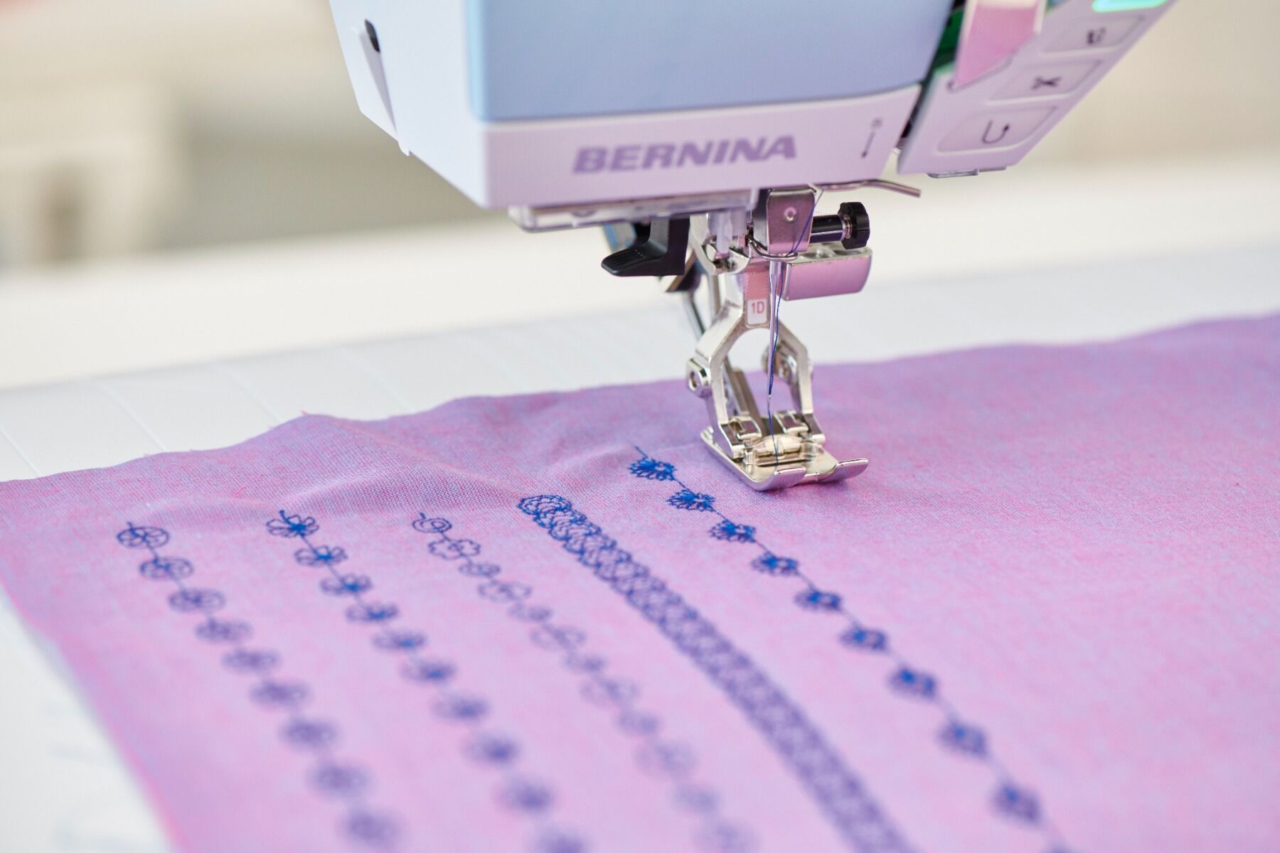 Bernina 570QE Kaffe Special Edition Sewing & Embroidery Machine