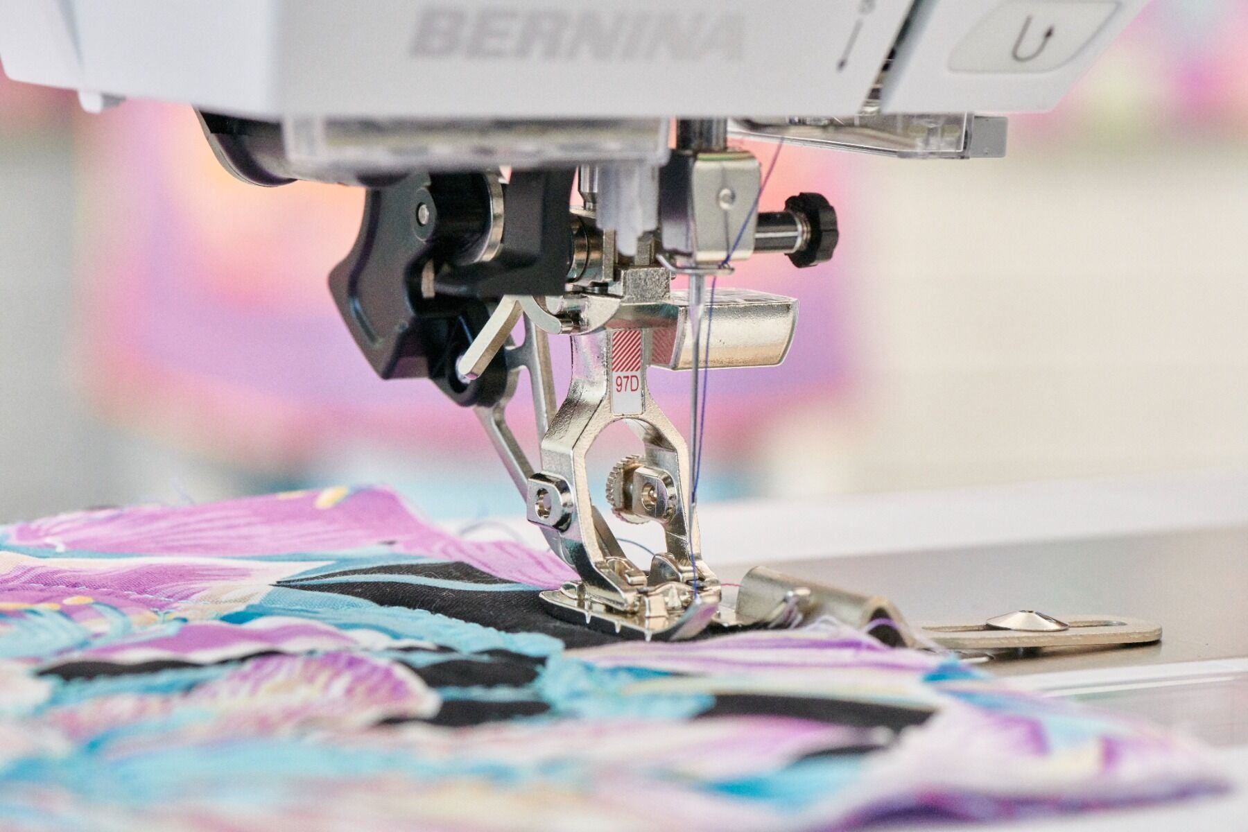 Bernina 570QE Kaffe Special Edition Sewing & Embroidery Machine