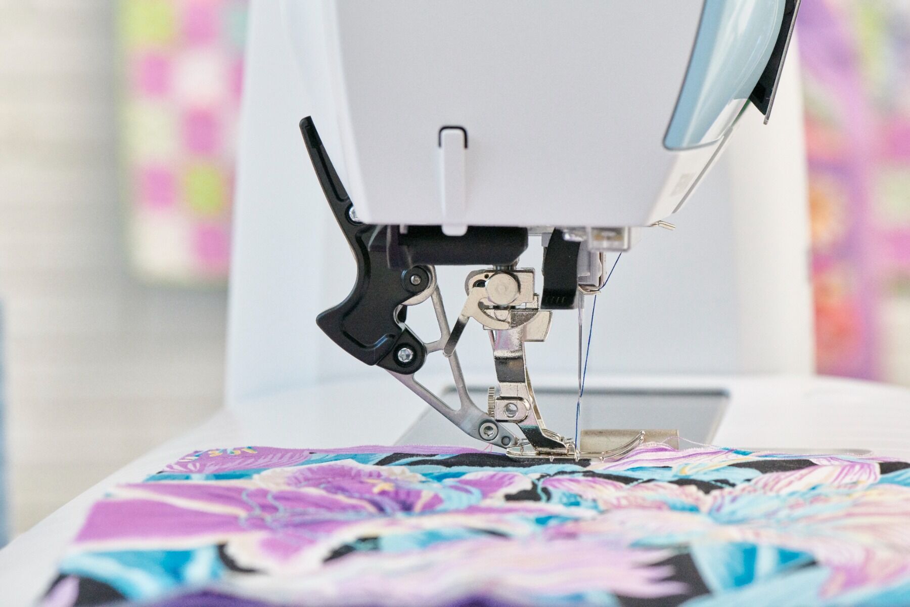 Bernina 570QE Kaffe Special Edition Sewing & Embroidery Machine