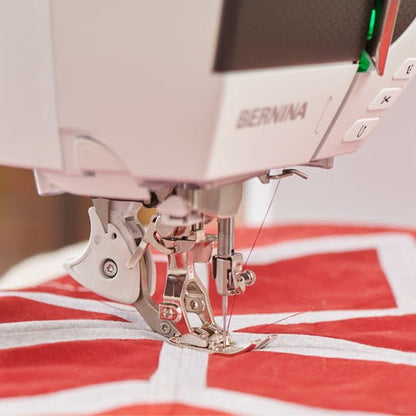 BERNINA 790 ULTRA Detailed Stitch Close up