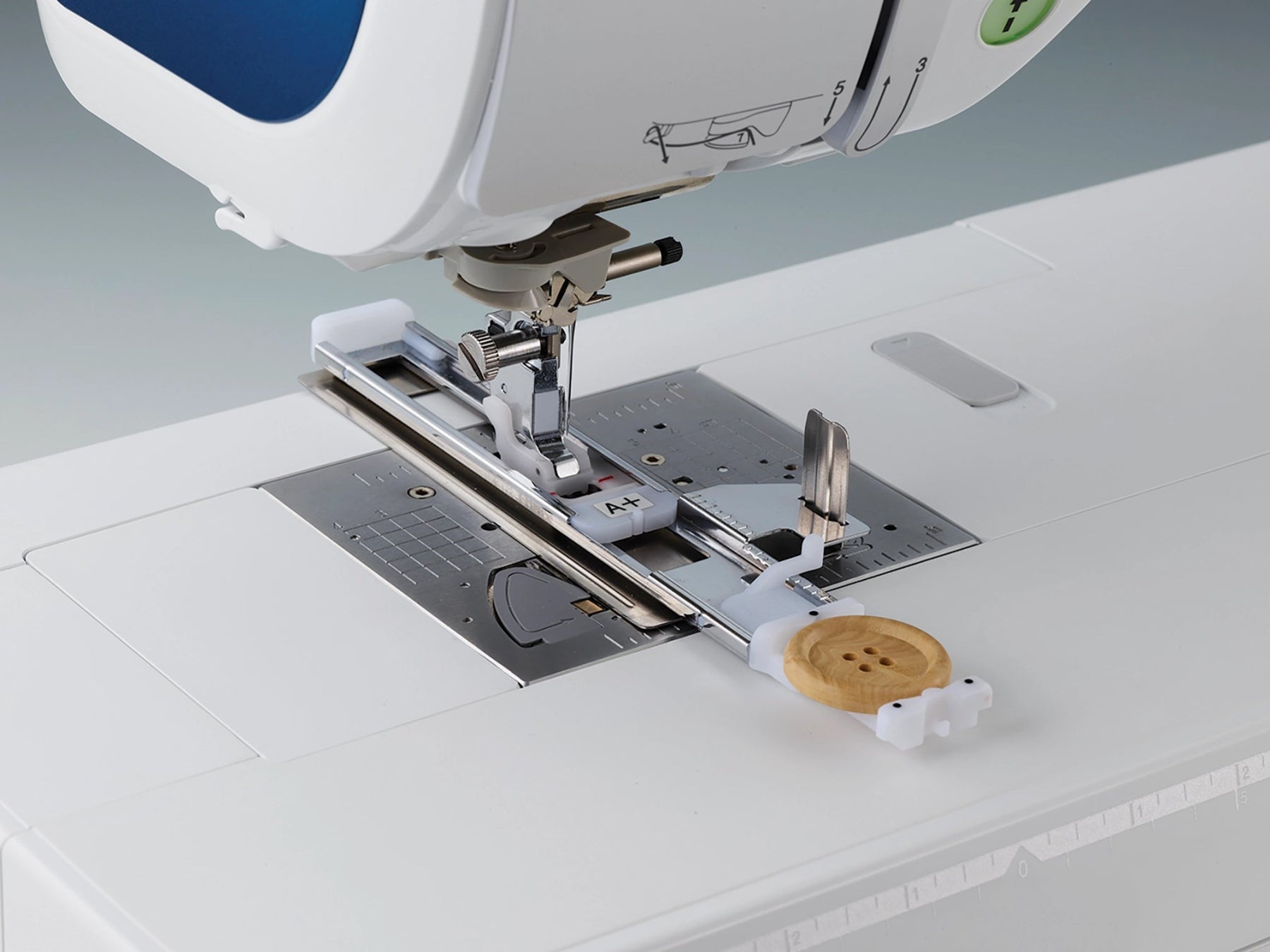 Brother Luminaire 2 Innov-ís XP2 - Pre-Owned
