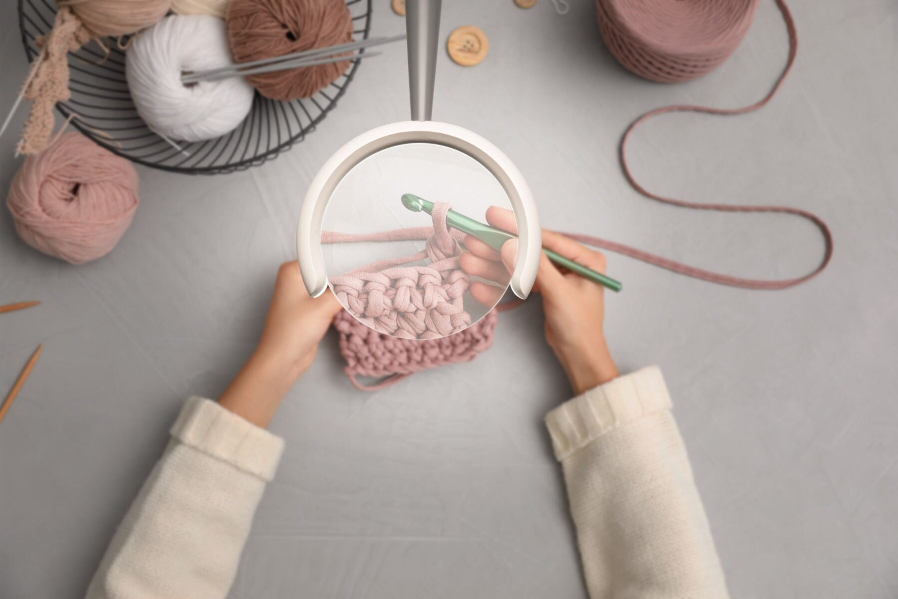 Daylight Magnificent Pro 3-in-1 Magnifying Lamp