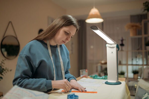 Daylight Twist 2 Go Lamp