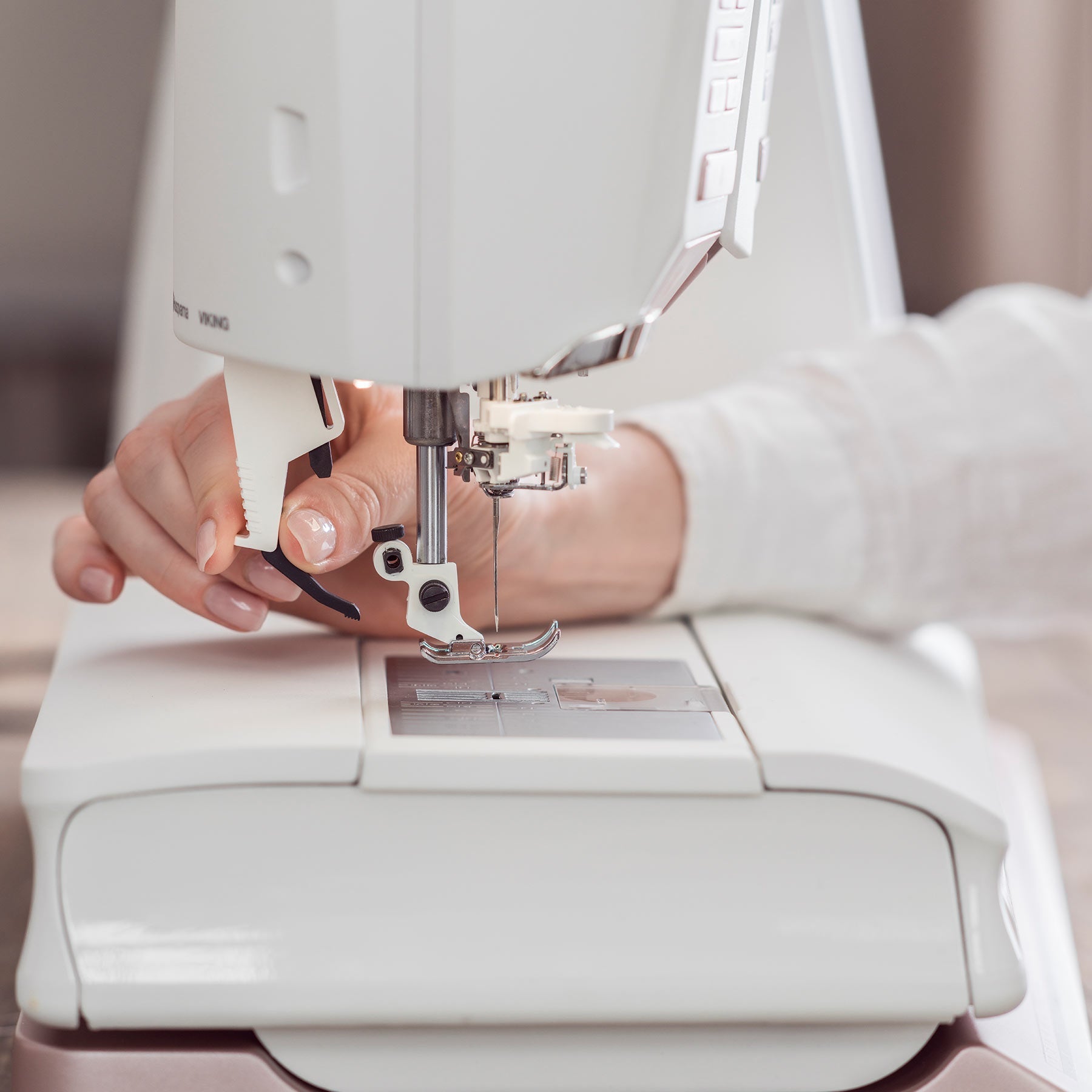 Viking Designer Epic 2 Sewing & Embroidery Machine