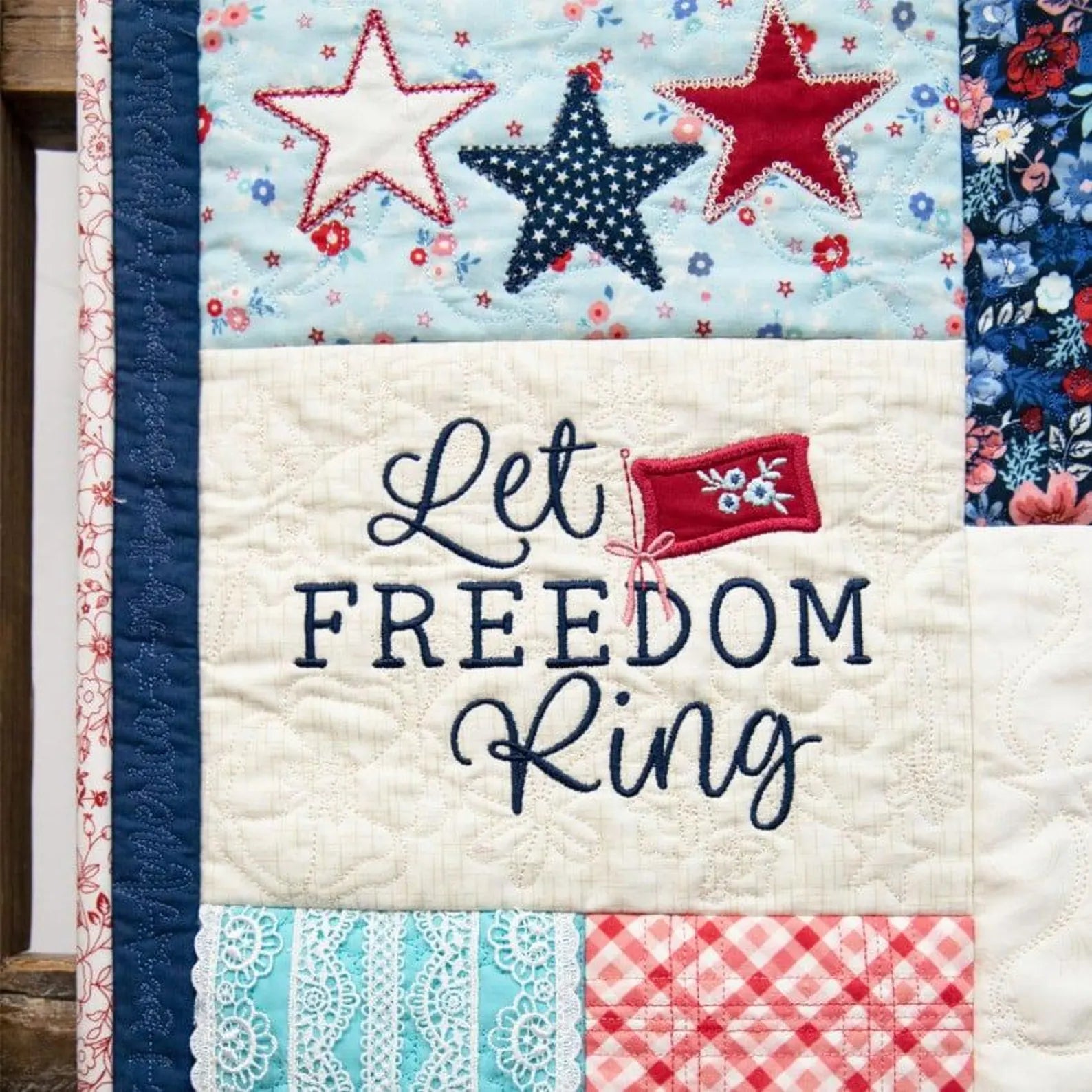 Design KB Star-Spangled Ladder Quilt and Fabric Kit