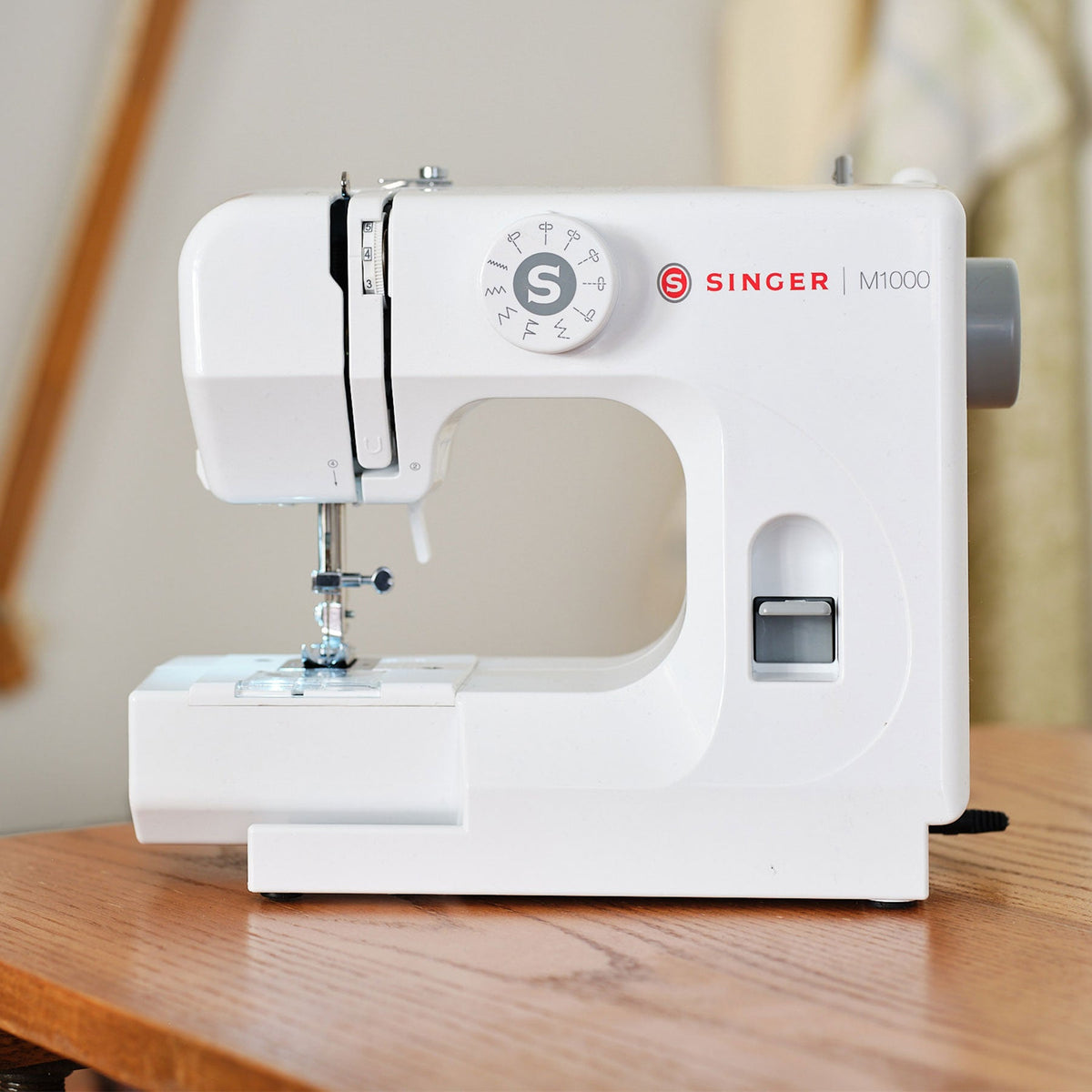Singer M1000 White Mending Machine