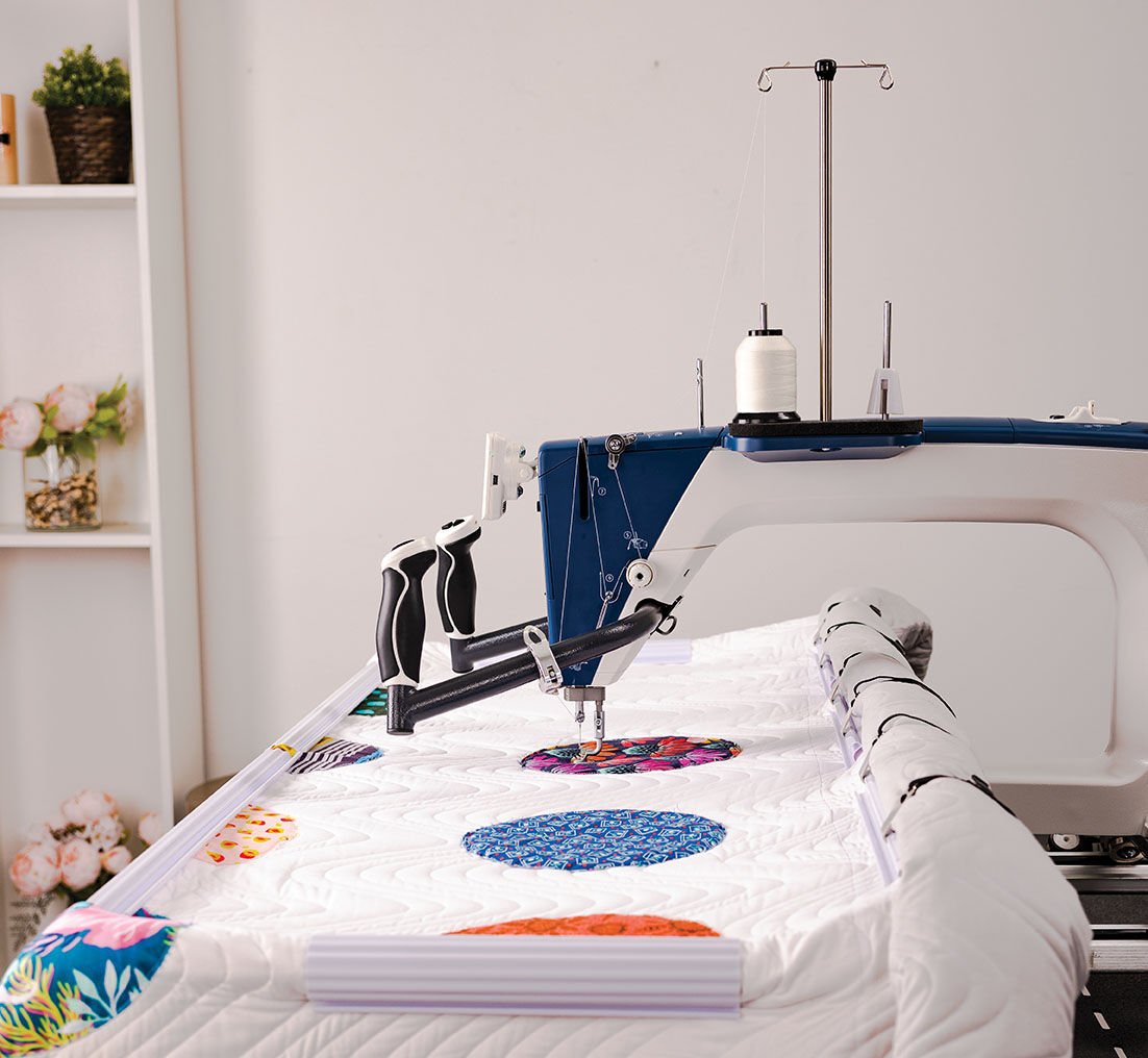 Grace Q'nique 19X Longarm Quilting Machine