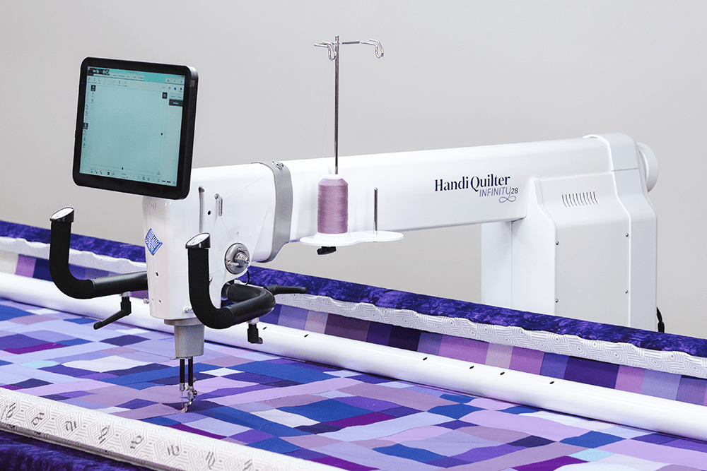 Handi Quilter Infinity 28 quilting system workspace view