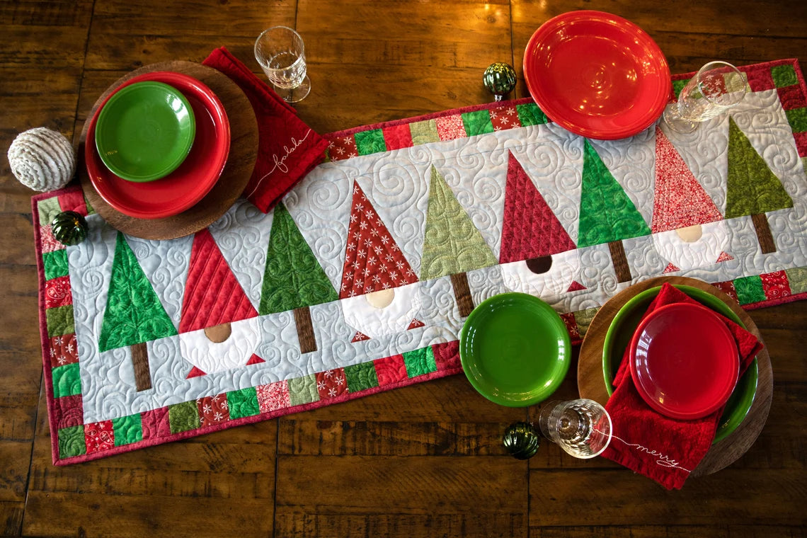 Forest Dwellers Table Runner Kit