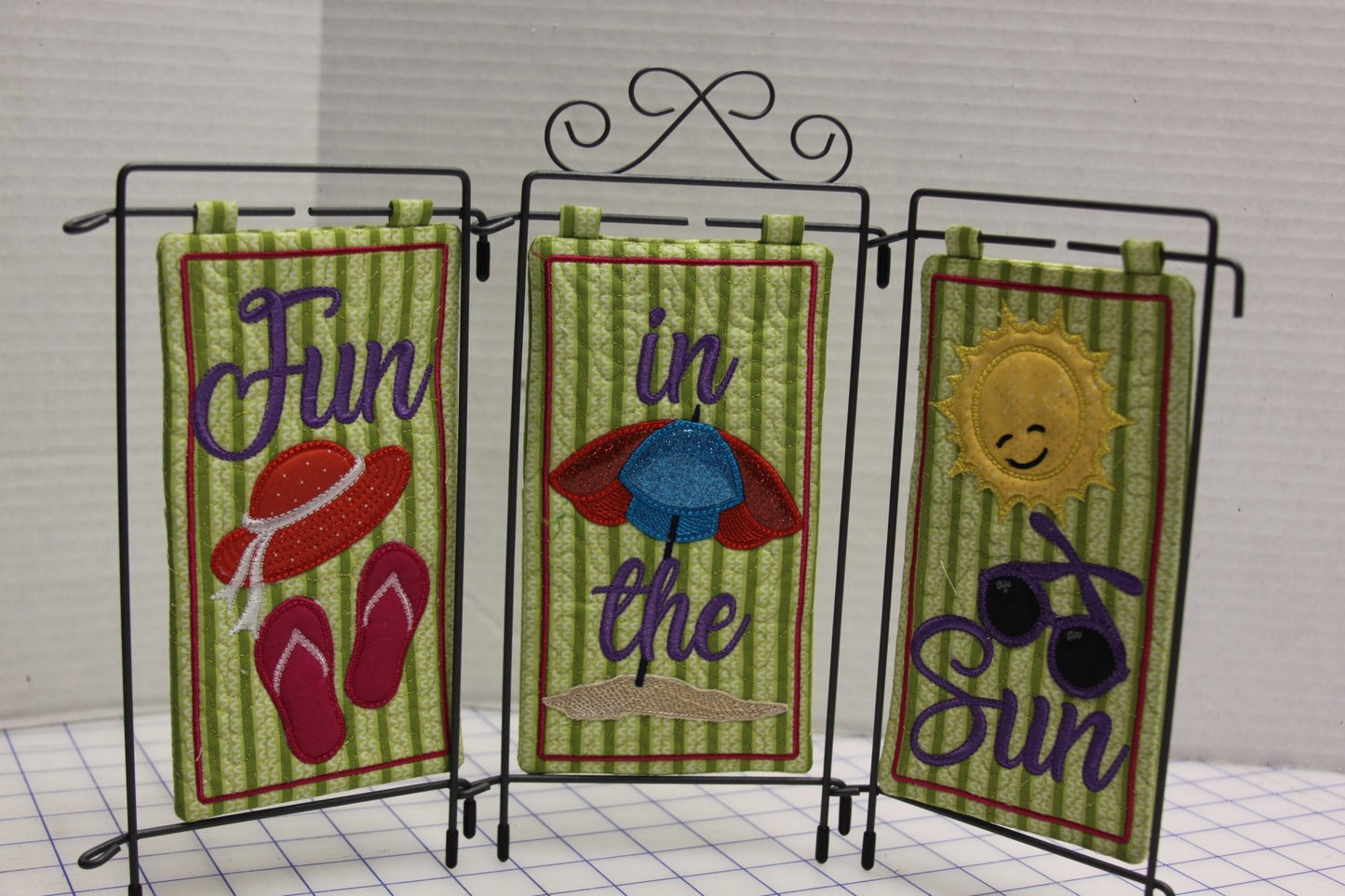 ITH Fun in the Sun Table Top Display Class