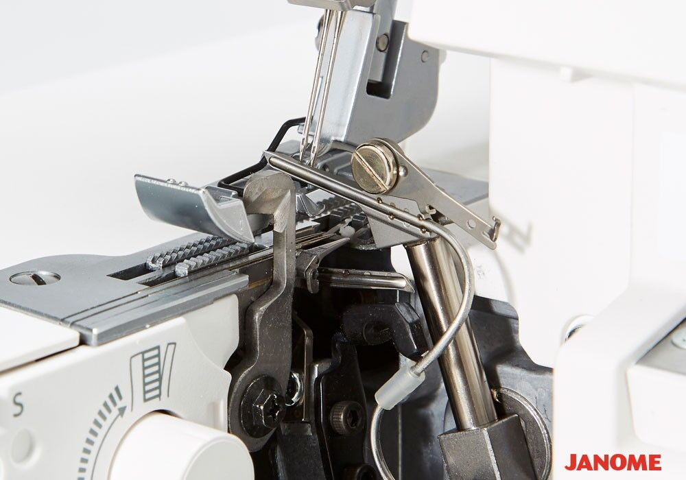 Janome AirThread AT2000D Serger