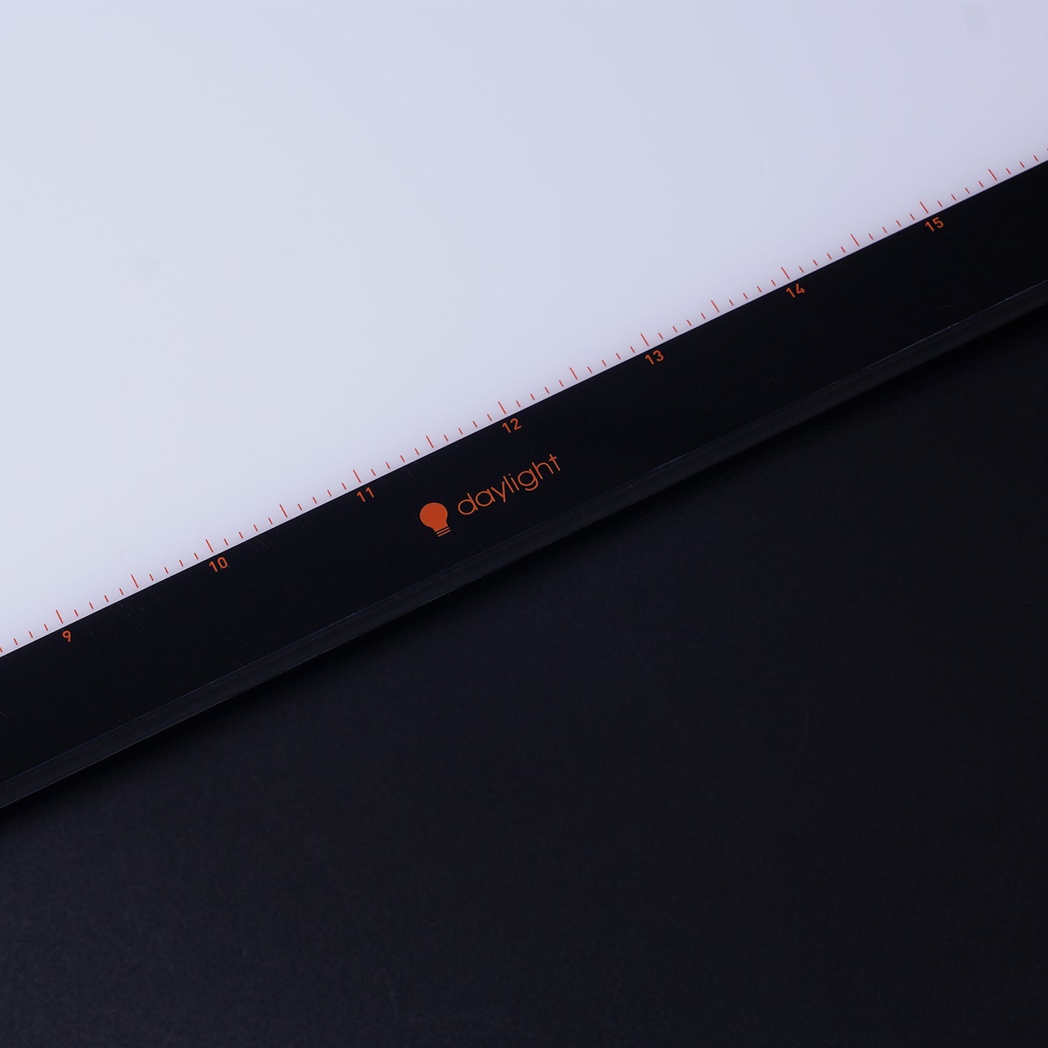 Light Pad Daylight Wafer 3 | 20.5" x 29.5"