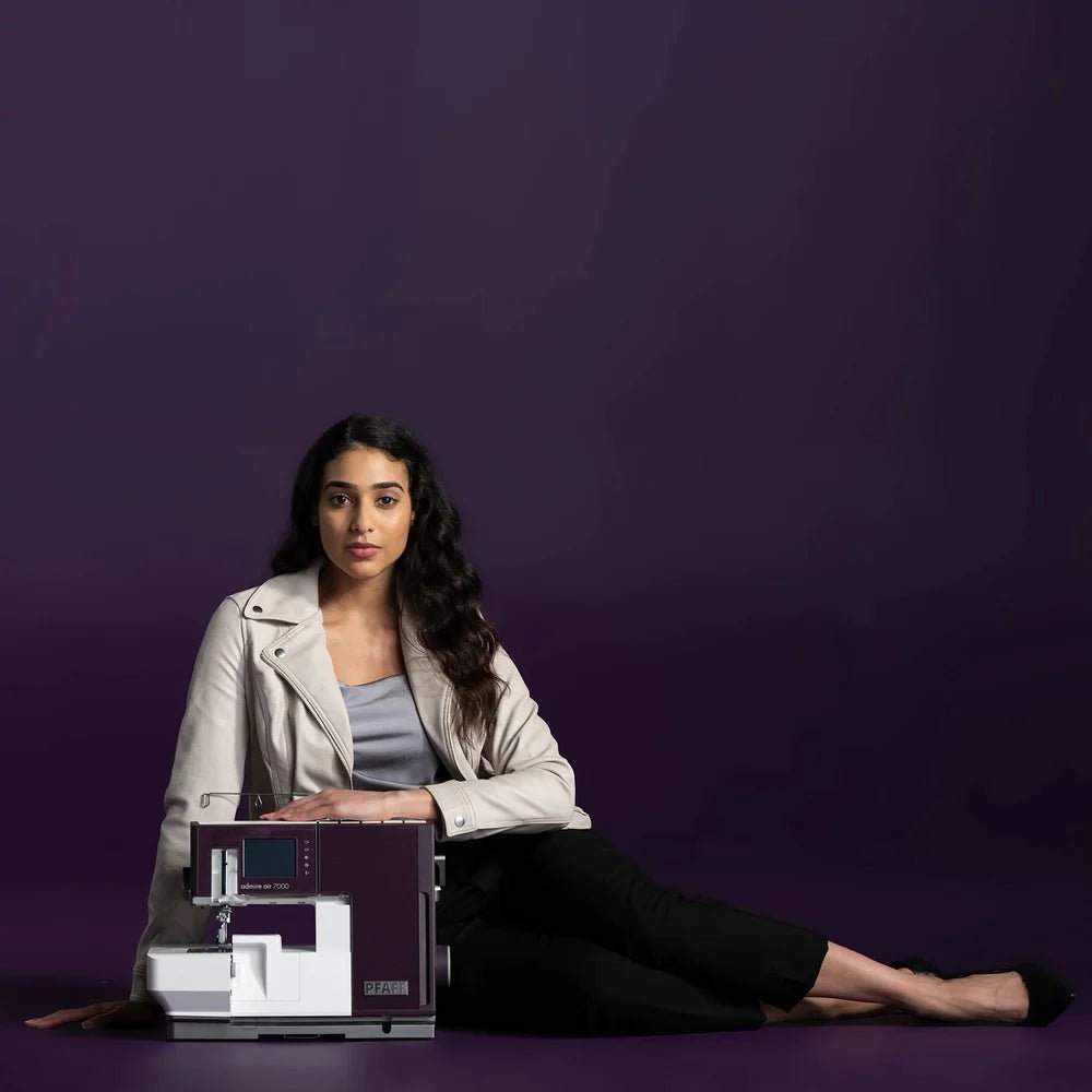 Pfaff Admire Air 7000 – Air-Threading Coverlock Serger
