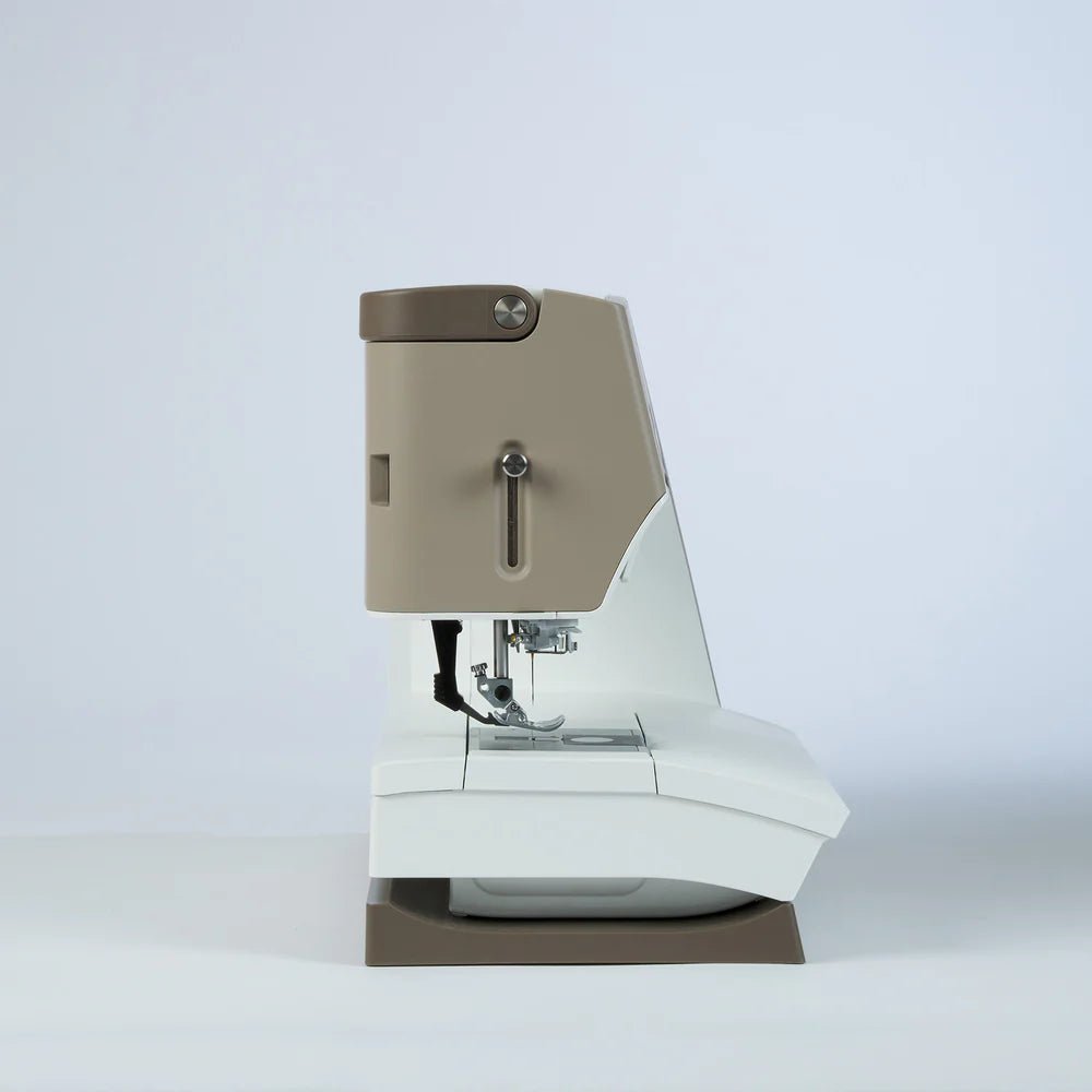 Pfaff Creative Elevate 680 Sewing Machine