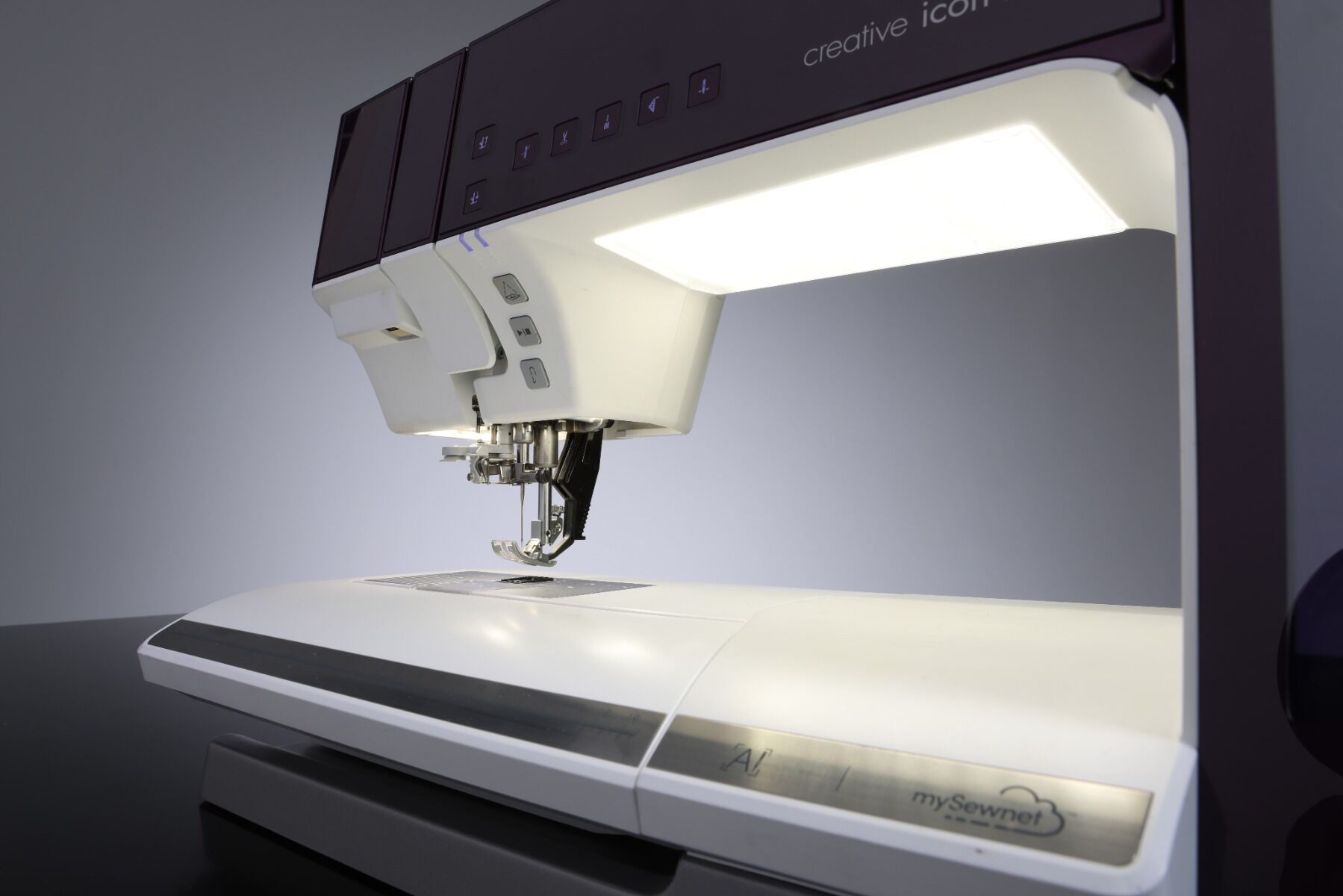 Pfaff Creative Icon 2 Sewing and Embroidery Machine