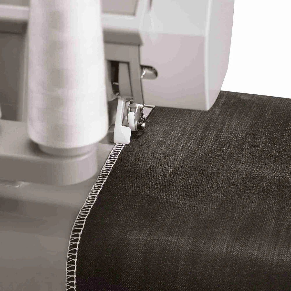 Singer 14HD854 Heavy Duty Serger (Re-Certified)