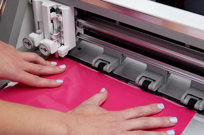 Singer Momento 24" Craft Cutting Machine - Quality Sewing & Vacuum