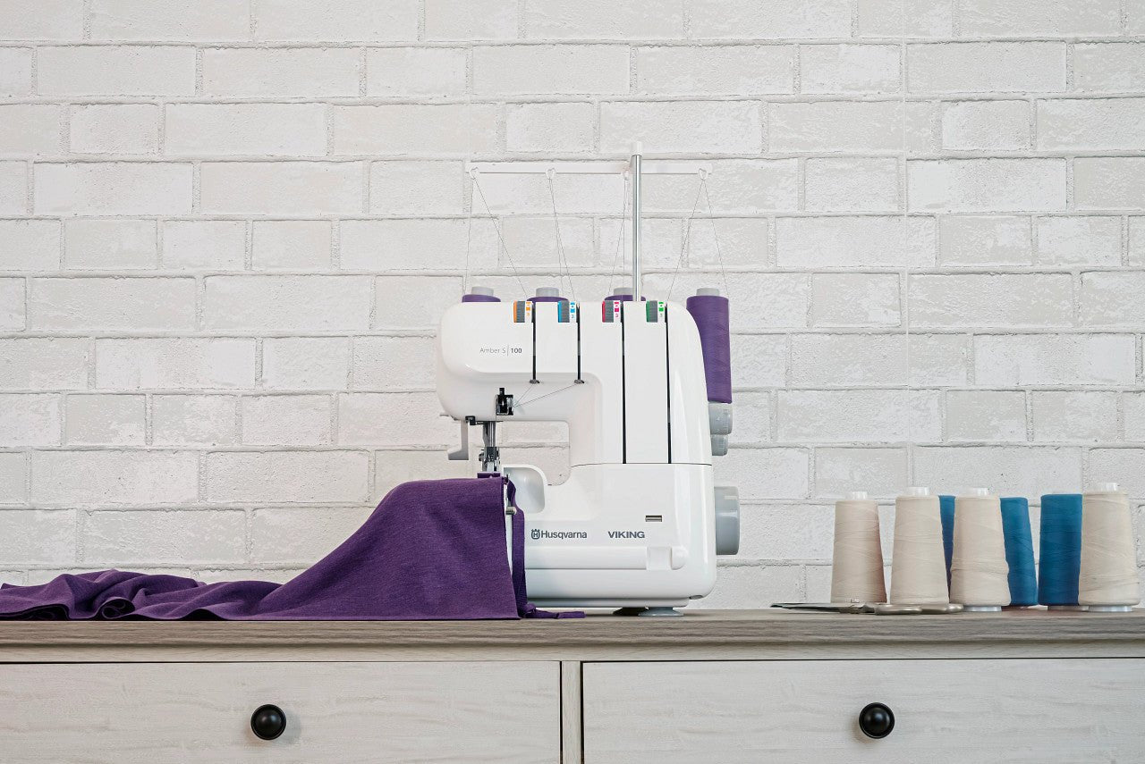 Viking Amber S 100 Serger