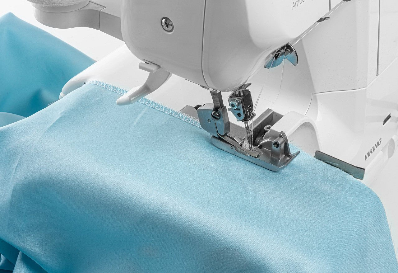 Viking Amber S 100 Serger